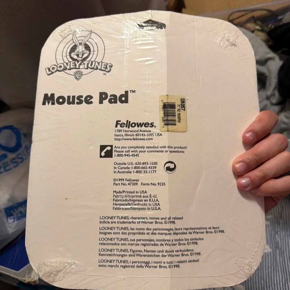 Tasmanian Devil Looney Tunes Mouse Pad - Picture 2 of 4
